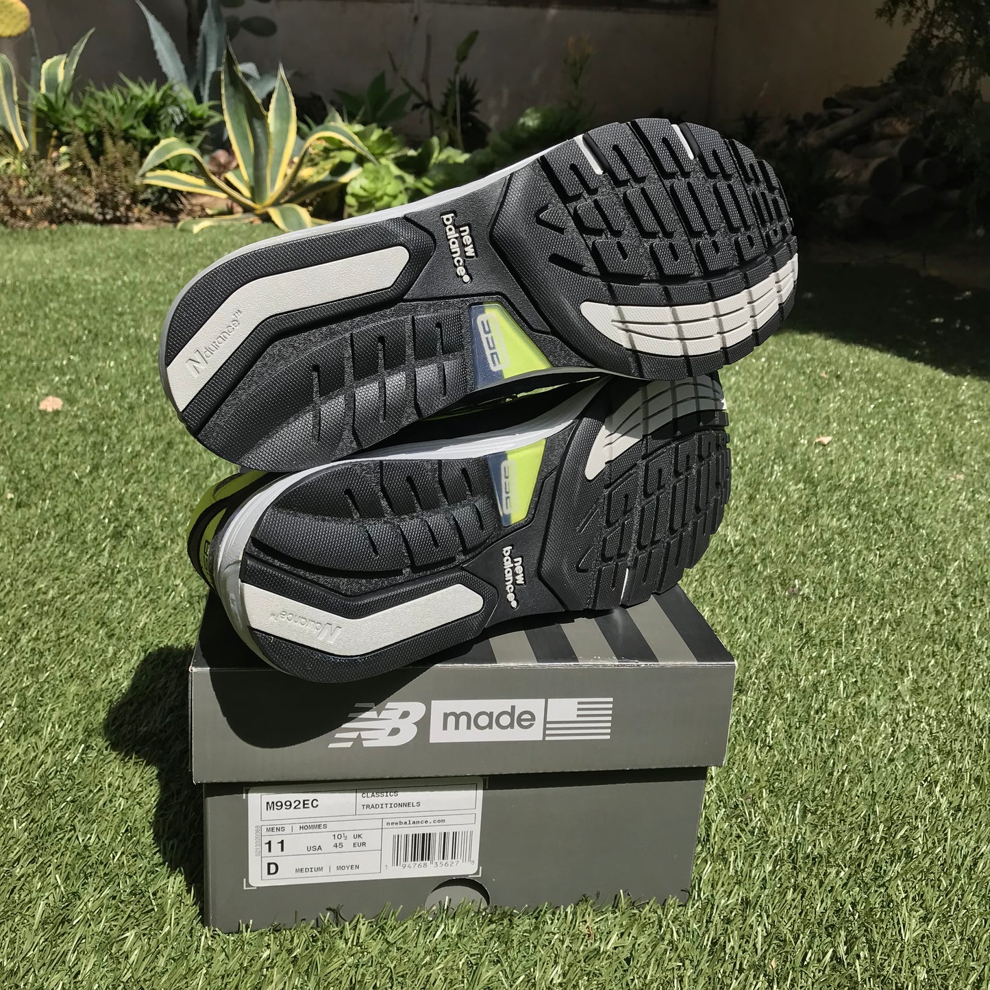ニューバランス 992 メイド イン USA 'ネオンイエローネイビー'