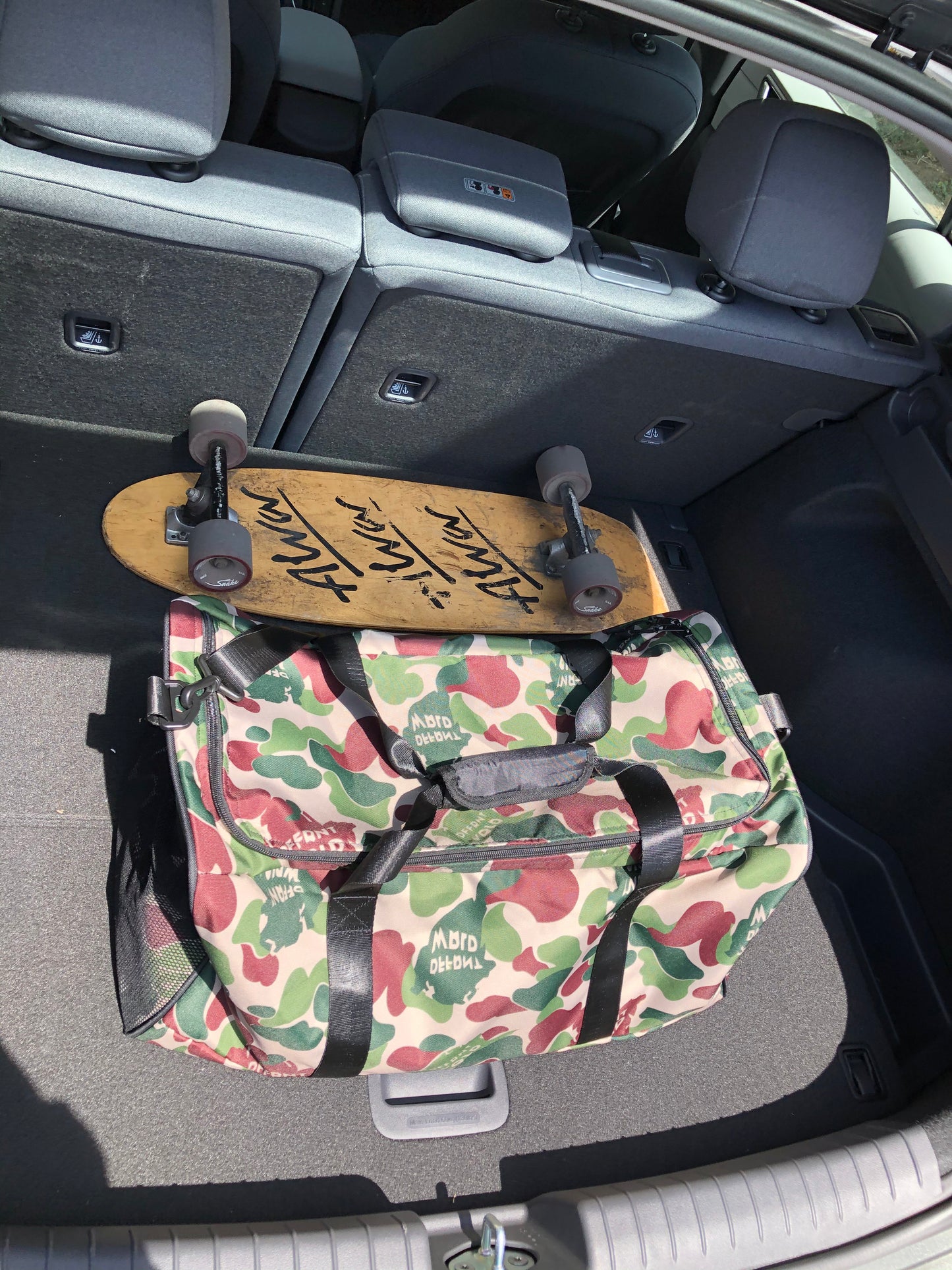 DFFRNTWRLD® Camo - Bank Duffle