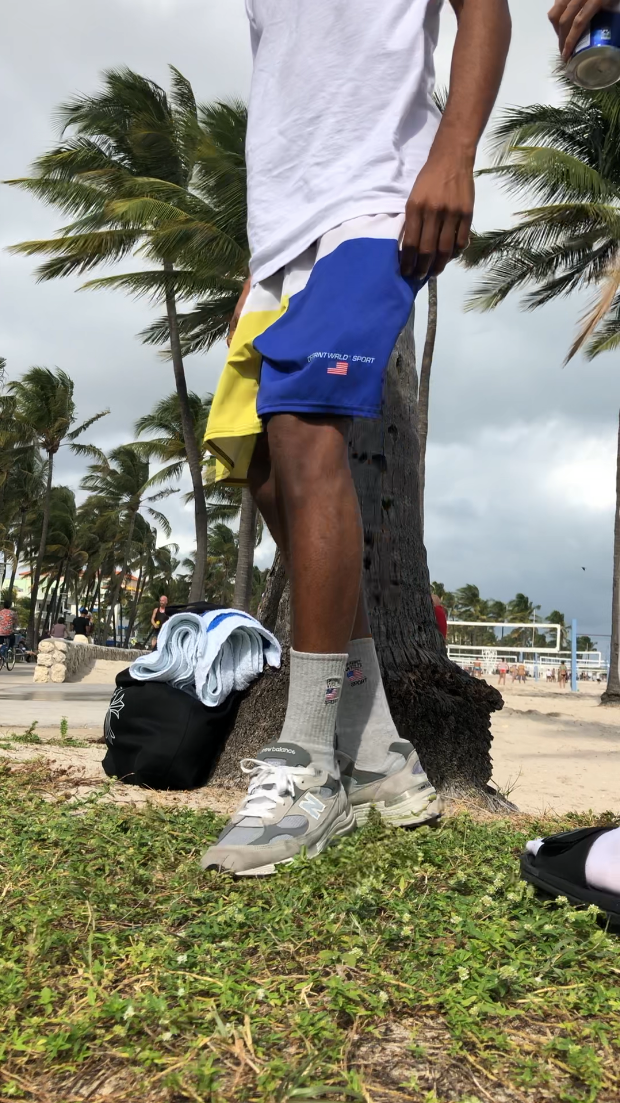 DFFRNTWRLD® Sport Pool Shorts